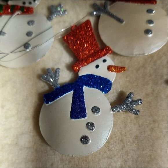CLEARANCE SALE Vintage Tin Unique Group of Snowmen Ornaments 6 Included - Picture 4 of 4